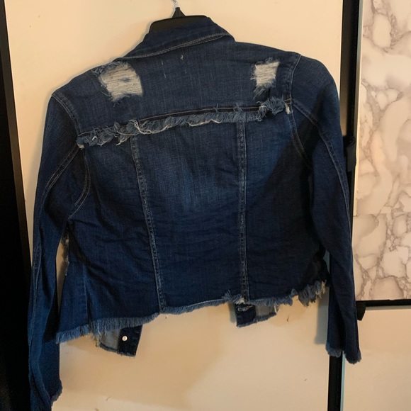 Dark wash ripped jean jacket - Picture 3 of 3